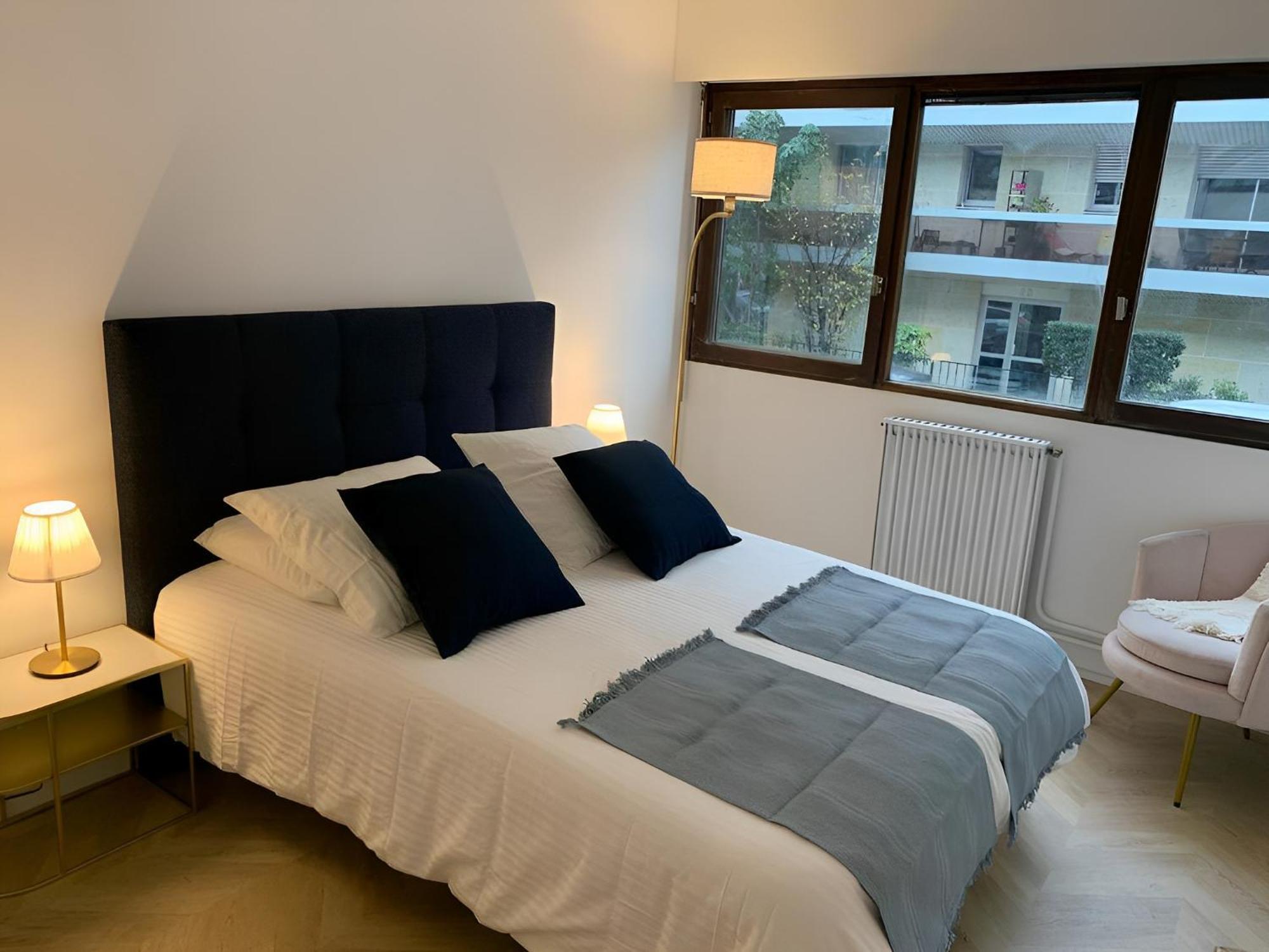 Magnifique Appartement, 3 Min De Paris ルヴァロワ＝ペレ エクステリア 写真